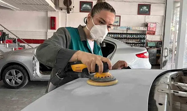 Erkek egemen sanayinin kadın kaporta ustası