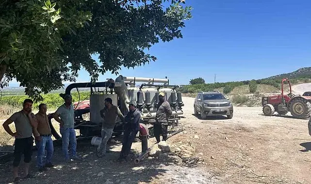 Adana'da 7 aydır tamir edilmeyen pompa üreticiyi isyan ettirdi