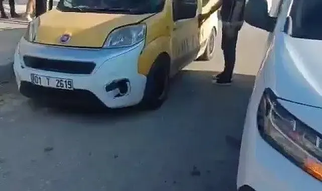 Öncü eşliğinde ticari taksiyle göçmen kaçırırken polise yakalandılar