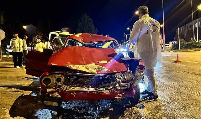 Kırmızı ışık ihlali yapıp motosiklete çarpan sürücüye 51 bin TL ceza kesildi