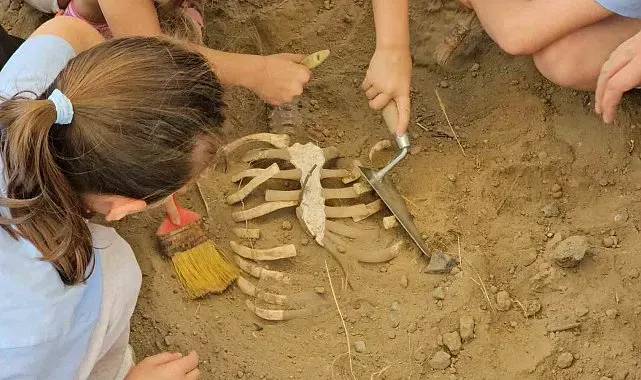 Zonguldak'ta çocuklar arkeolojik kazı heyecanı yaşadı