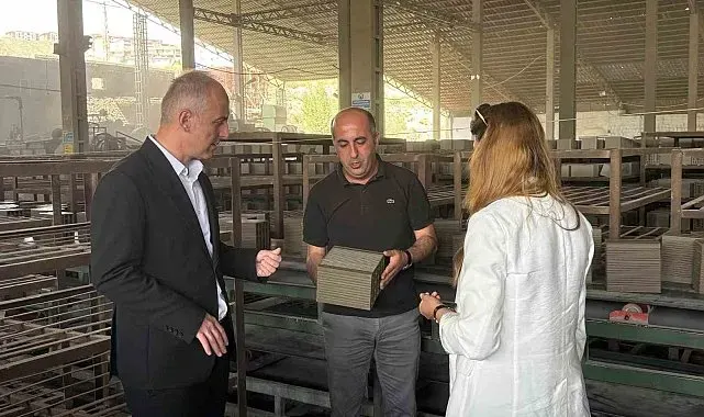 Bayburt'taki tuğla fabrikasında çevre denetimi yapıldı