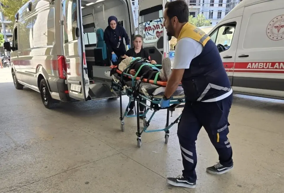 Bursa’da otomobiller kafa kafaya çarpıştı: 6 yaralı