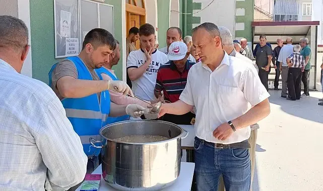Hisarcık İlçe Müftülüğü'nden aşure ikramı