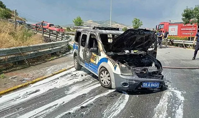 Polis aracı alevlere teslim oldu