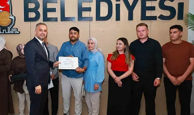 Onikişubat Belediyesi Evlilik Okulu'nun ilk mezunları sertifikalarını aldı
