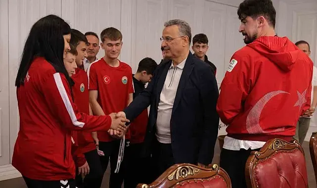 Başkan Kurnaz: "Avrupa üçüncüsü olan sporcumuz bizleri gururlandırdı"