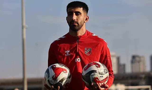 Karşıyaka, Erhan Öztürk ile yeniden anlaştı
