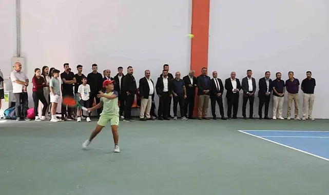Ağrı Dağı Cup tenis turnuvasında maçlar başladı