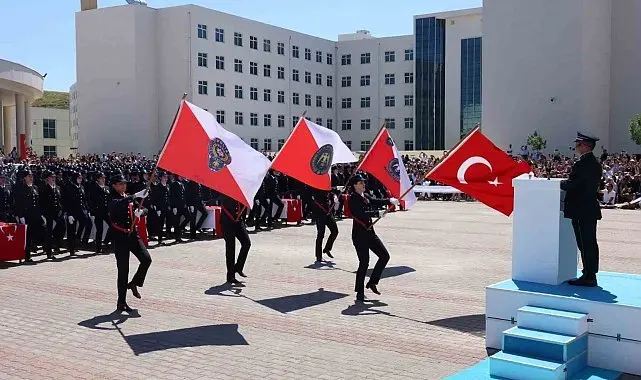 Akyurt Polis Meslek Yüksekokulu'nda mezuniyet coşkusu