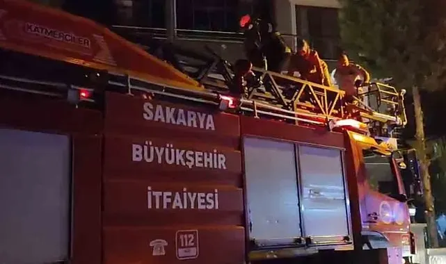 Binaya girip bebek arabalarını yakan şüpheli yakalandı