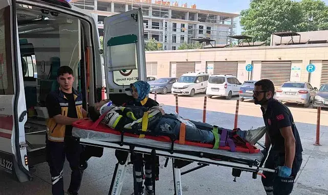 Tır ile motosiklet çarpıştı: 1 ağır yaralı