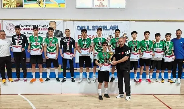 Sivas'ta futsal zirvesi yapıldı