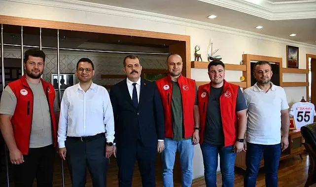Kaymakam Kaya, son mesai gününde vatandaşlarla vedalaştı
