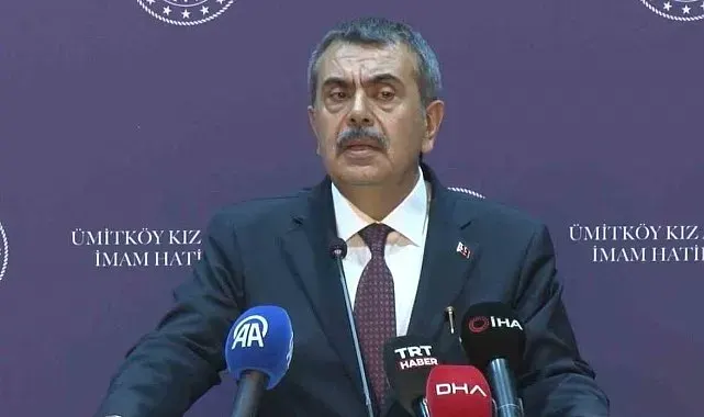 Bakan Tekin: "İmam hatip meslek derslerini branşlaştıracak bir adımı YÖK ile beraber yürütüyoruz"