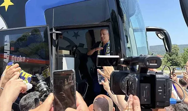 Fenerbahçe'ye Düzce'de coşkulu karşılama