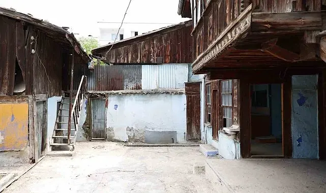 Tarihi Şerbetçioğlu Konağı yeniden hayat buluyor