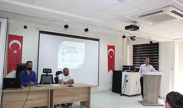 Cizre'de evde eğitim veren fedakar öğretmenler unutulmadı