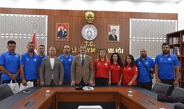 Salihli Kaymakamı Güldoğan antrenörleri makamında ağırladı