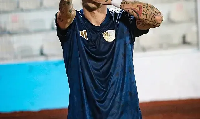 Benhur Keser Erzurumspor'a veda etti