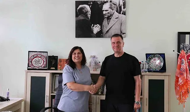 Yenipazar'da asfalt çalışmaları sürüyor
