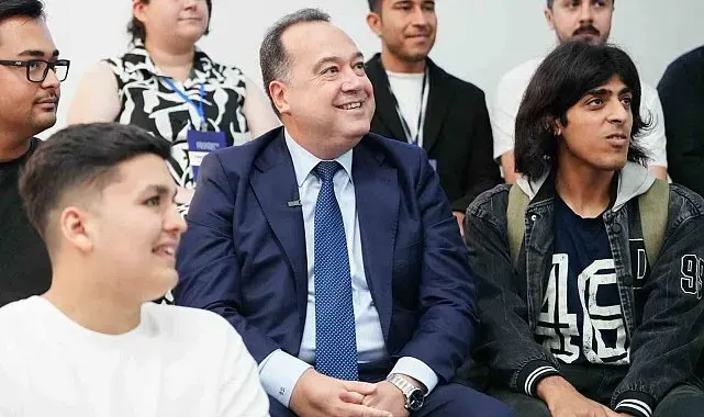 Akademi Manisa gençlerle buluştu