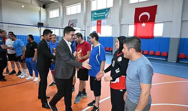 Sarıoğlan Voleybol Turnuvası tamamlandı