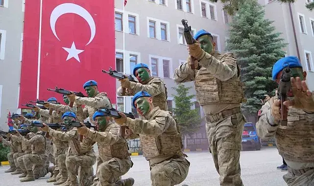 Jandarma Teşkilatının 187'nci yılı Bayburt'ta tüfekli gösteriyle kutlandı