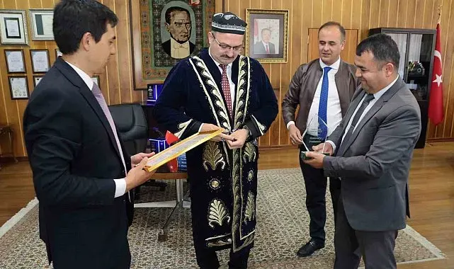 Atatürk Üniversitesi, kardeş coğrafyalardaki üniversiteler için tecrübesini paylaşıyor
