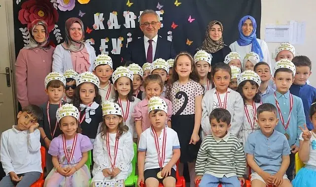 Bayburt'ta Kur'an kursu öğrencileri karne sevinci yaşadı
