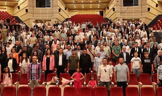 ERÜ'de '2025 Başarı Ödül Töreni' düzenlendi