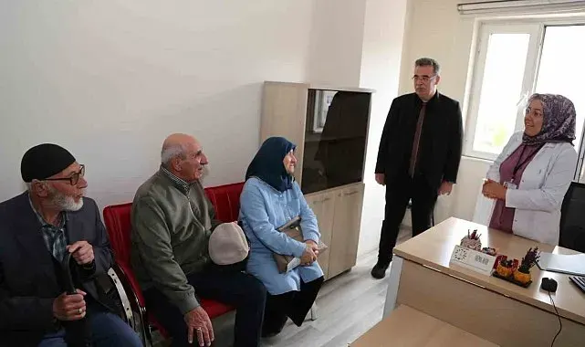 Erzurum'da asırlık çınarlara sağlıklı hayat merkezinde özel ilgi