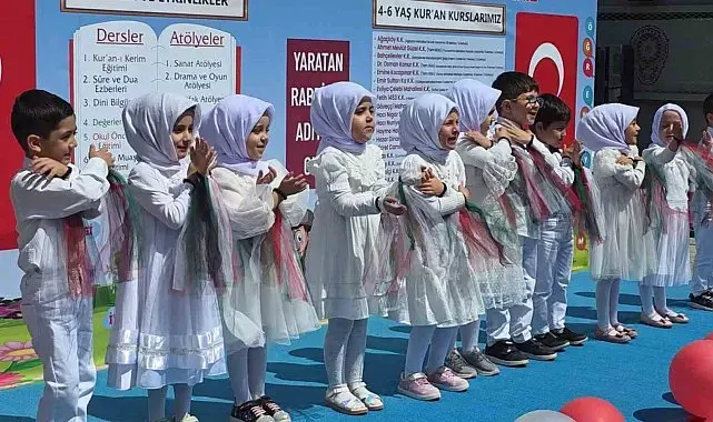 Kütahya'da 4-6 Yaş Kur'an Kursu öğrencilerinden yıl sonu coşkusu