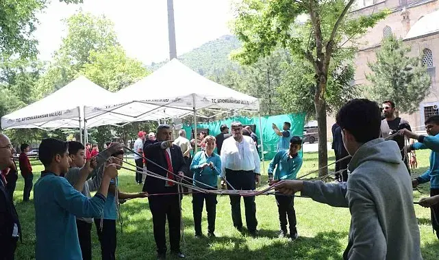 Öğrencilere yönelik gerçekleştirilen yıl sonu cami şenlikleri başladı
