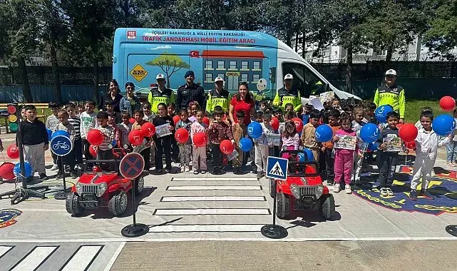 Jandarmadan 85 öğrenciye trafik eğitimi