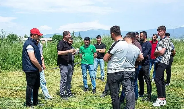 Genç çiftçi akademisinde eğitim saati