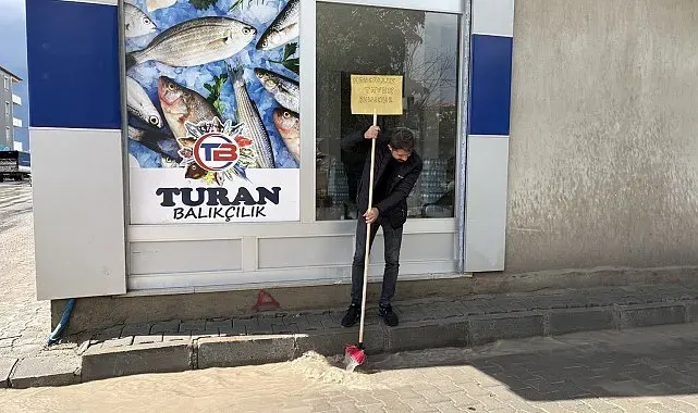 Diyadin'de sağanak yağış sonrası su birikintileri oluştu