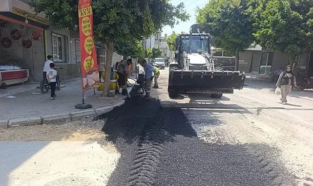 Akdeniz'de altyapı çalışmaları sonrası bozulan yollar asfaltlanıyor
