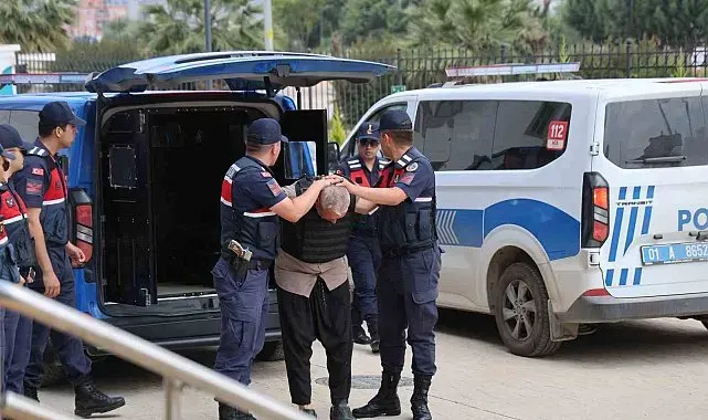 Kozan'da baba ve oğlunu öldüren zanlı tutuklandı