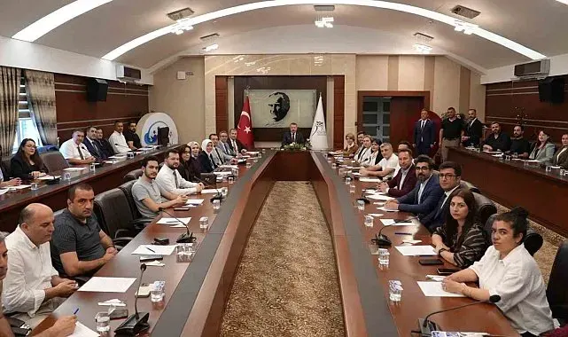 KBÜ'de Sosyalfest'e emek veren akademik ve idari personel onurlandırıldı
