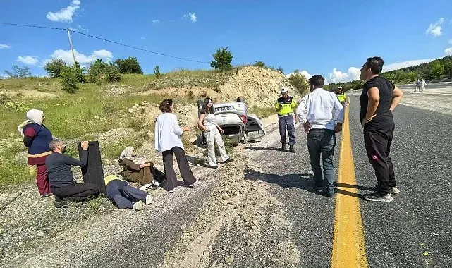 Elazığ'da otomobil takla attı: 3 yaralı