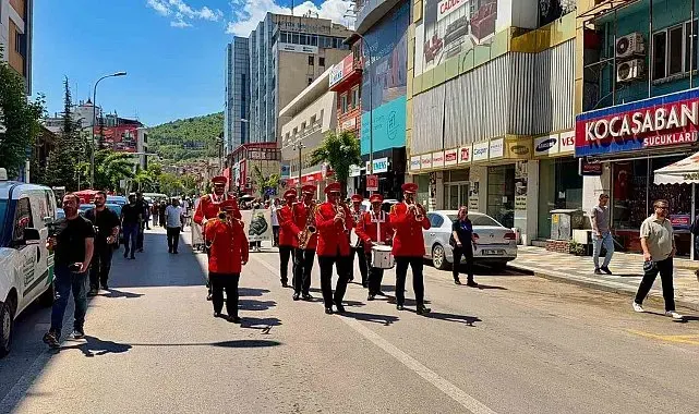 Afyonkarahisar'da çevre için yürüdüler