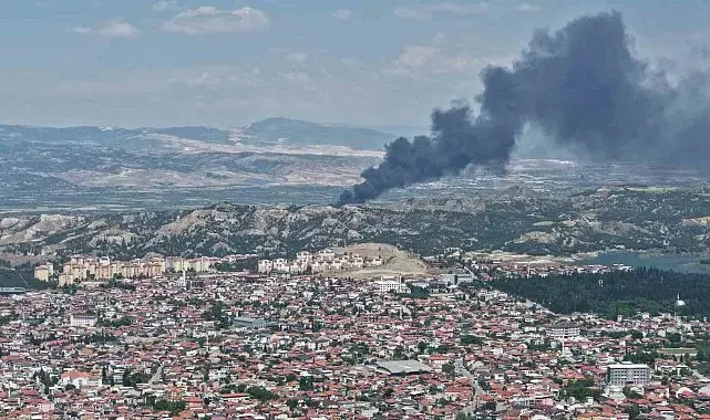 Kauçuk fabrikasında korkutan yangın