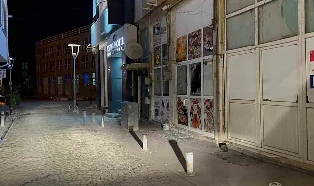 Eskişehir'de iki grup arasında kavga: 1'i ağır 3 yaralı