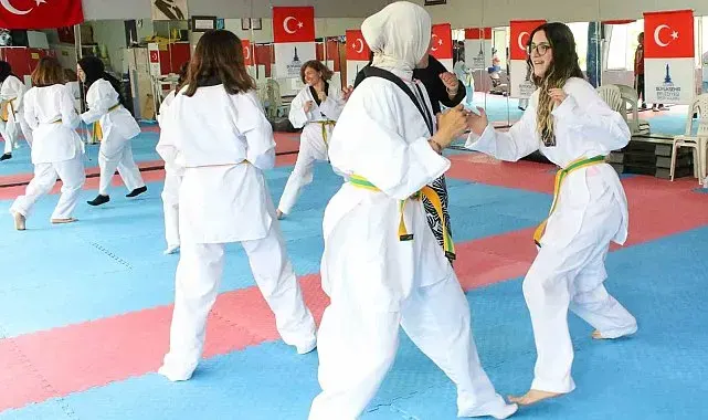 Büyükşehir'in tekvando kursuna kadınlardan yoğun ilgi