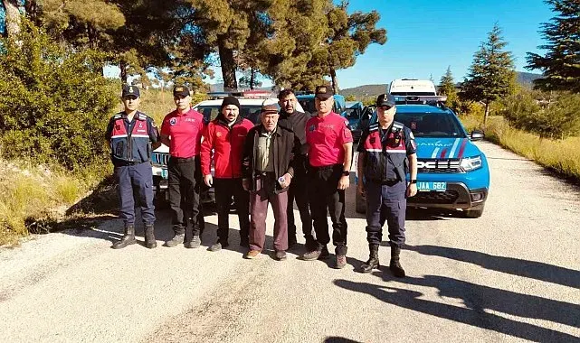 Korkuteli'nde kaybolan alzheimer hastası yaşlı adam için seferber oldular