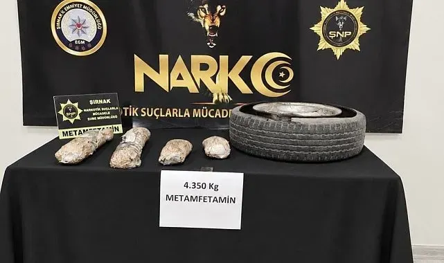 Şırnak'ta stepneye gizlenmiş 4 kilo metamfetamin ele geçirildi