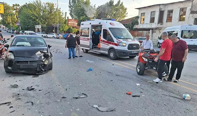 Otomobille çarpışan ATV'nin sürücüsü yaralandı