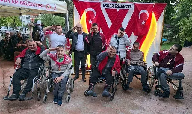 Özel asker ve özel kızlar için unutulmaz gece