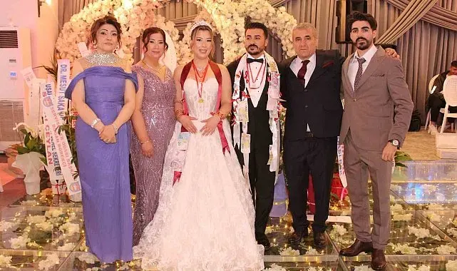 Uşak'ta 15 şahitli nikah töreni